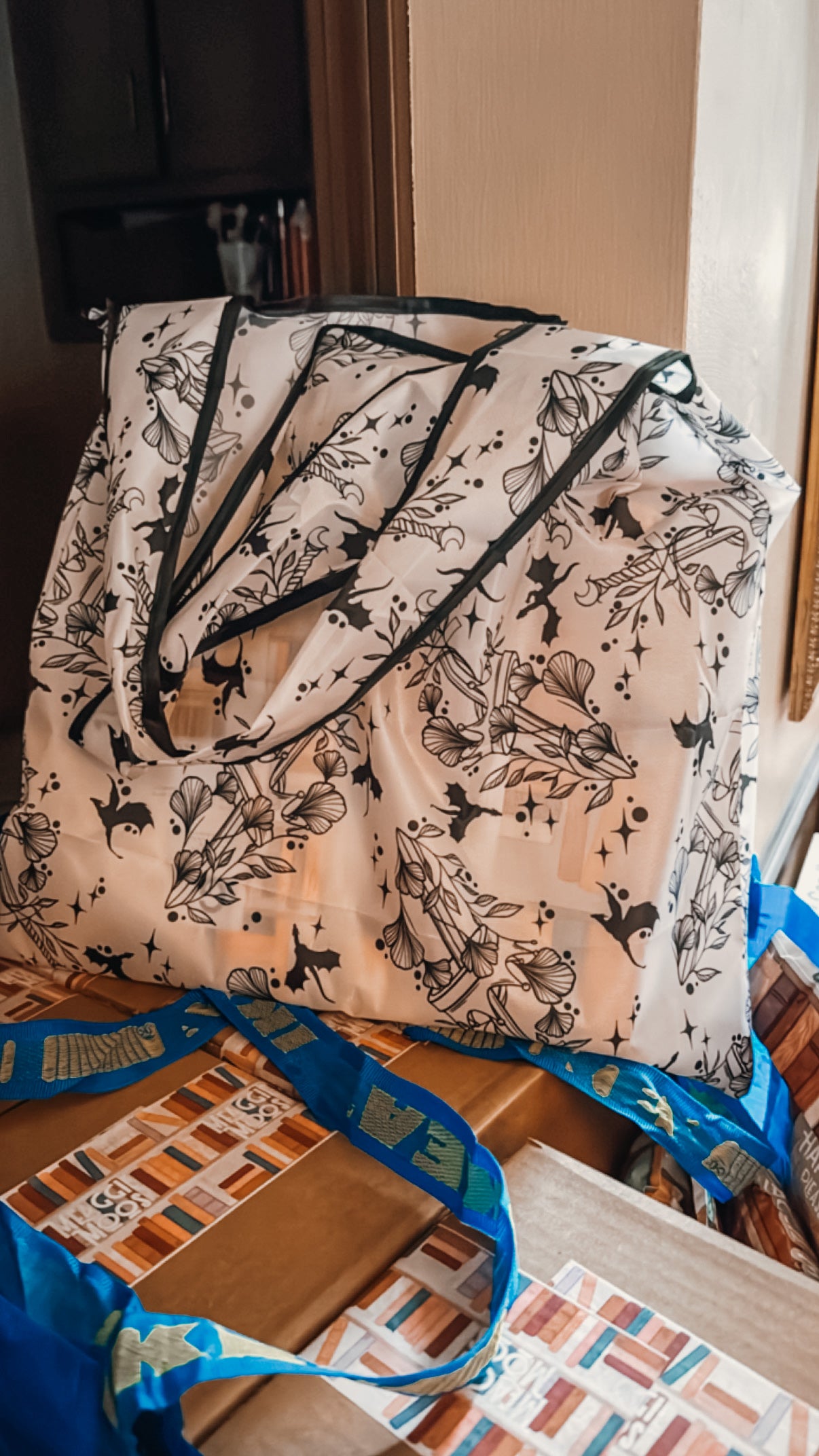 Reusable Tote Bag | Ivory Swords