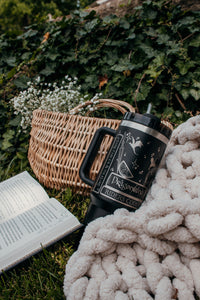 Fourth Wing | Violet's Bookshelf 40oz Engraved Tumbler