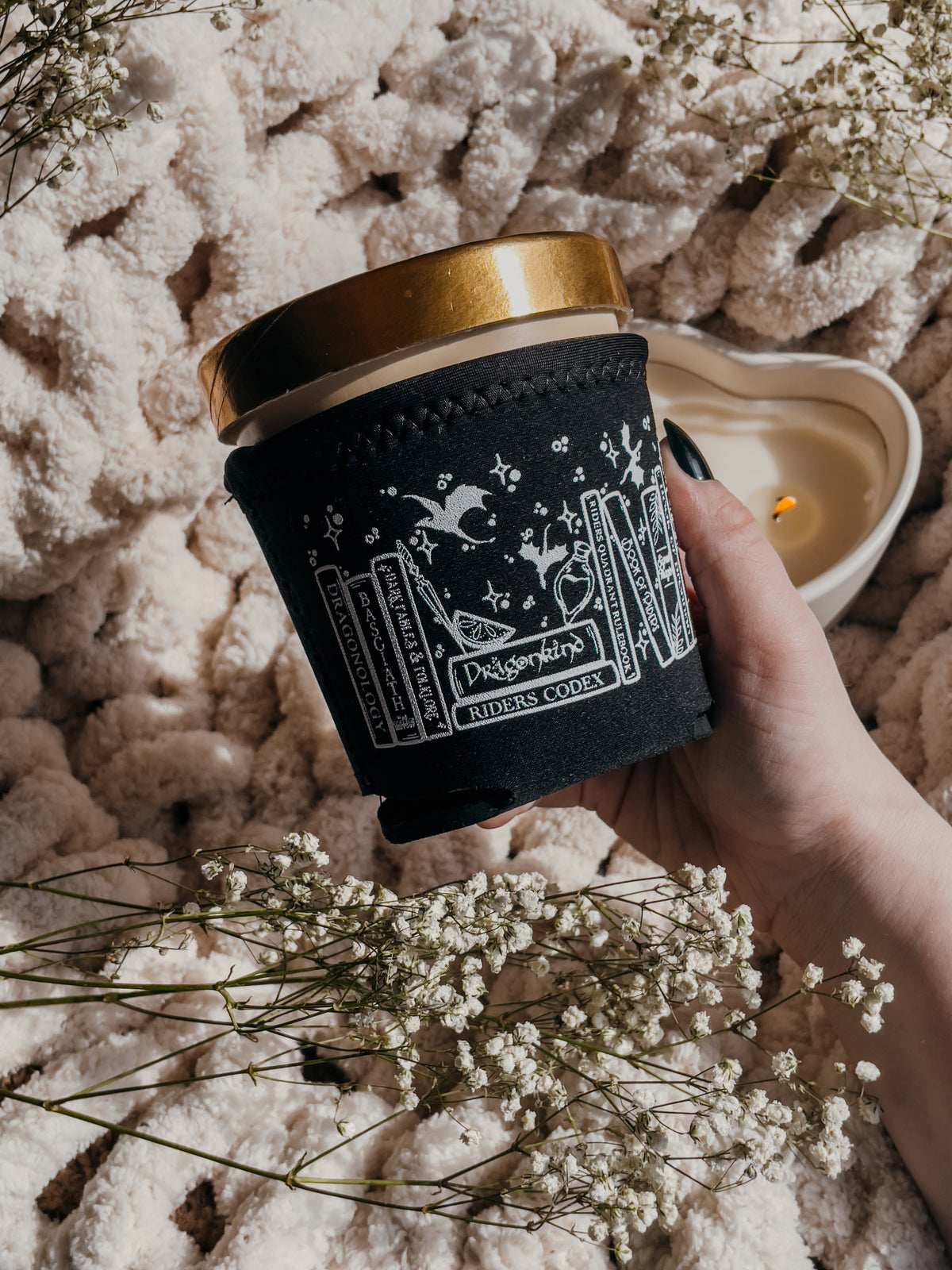 Fourth Wing | Violet's Bookshelf Ice Cream Pint Sleeve