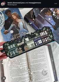 ACOTAR A Walk in Velaris Bookmark is an imagined velaris scene with fake shops like Nesta's bookstore, Elain's community garden (with only flowers in it), Feyre's Art Academy, Rhysand's Tattoo Parlor, and the Suriels Cloak Shop/ Tea Room. Inspired from A Court of Mist and Fury by Sarah J. Maas.