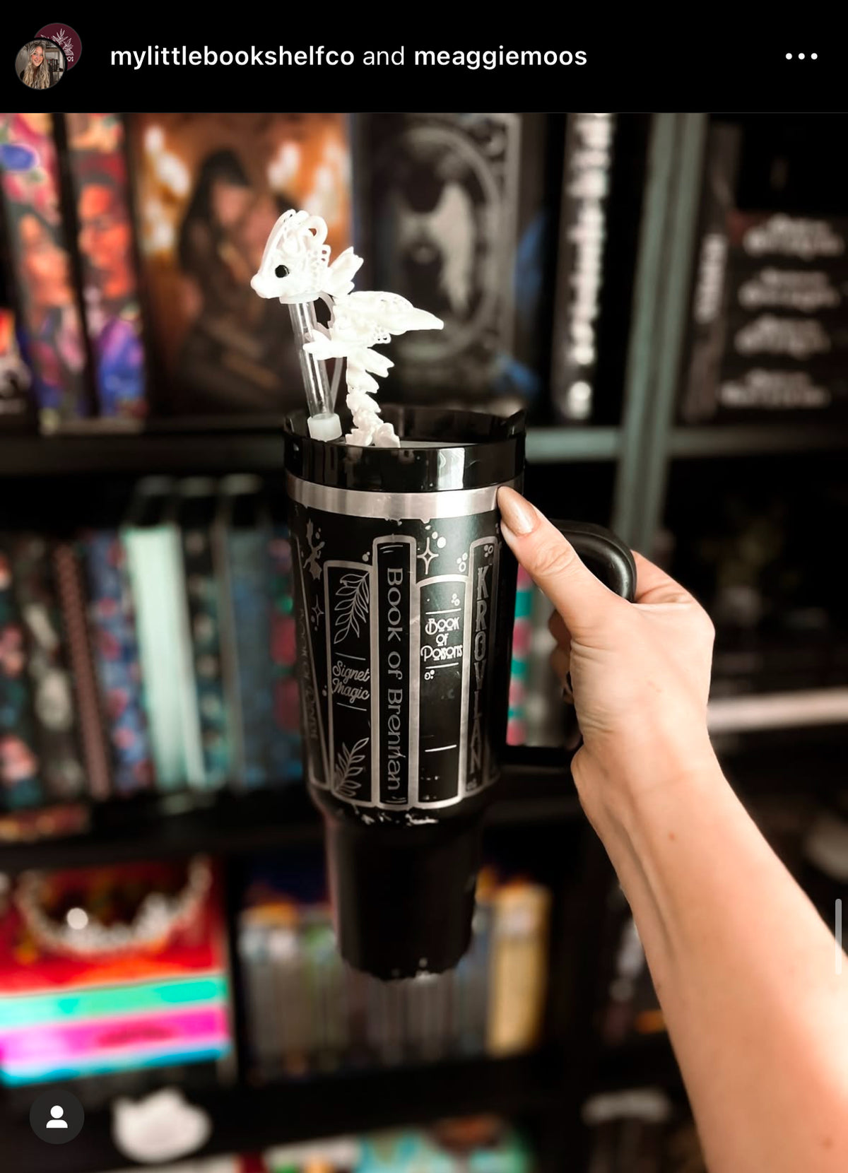 Fourth Wing | Violet's Bookshelf 40oz Engraved Tumbler