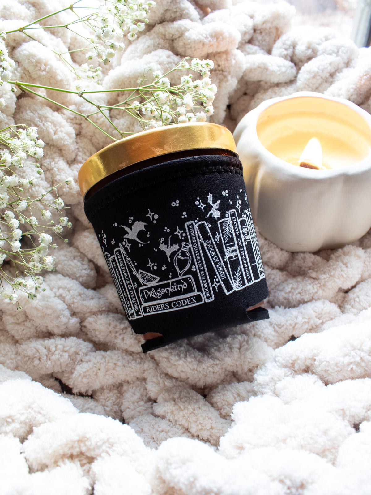 Fourth Wing | Violet's Bookshelf Ice Cream Pint Sleeve