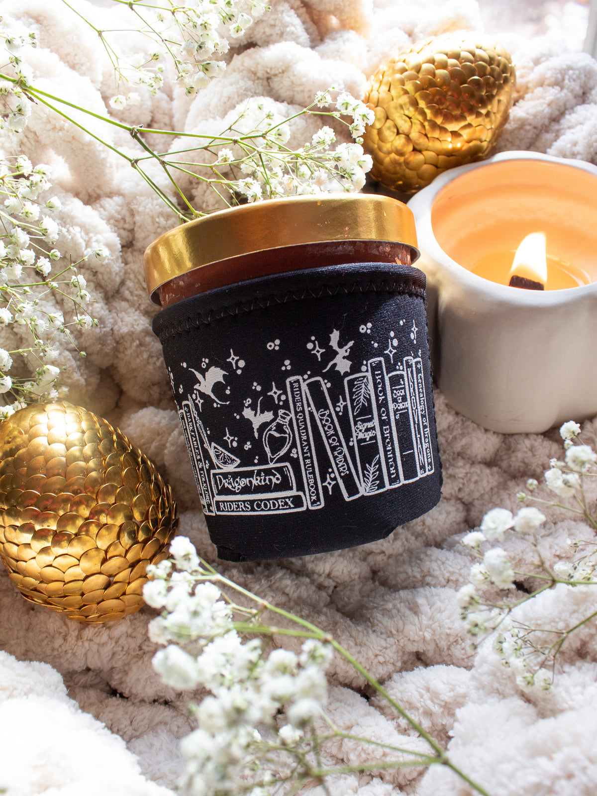 Fourth Wing | Violet's Bookshelf Ice Cream Pint Sleeve