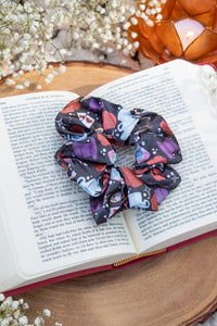 Satin Scrunchie | Wonderland