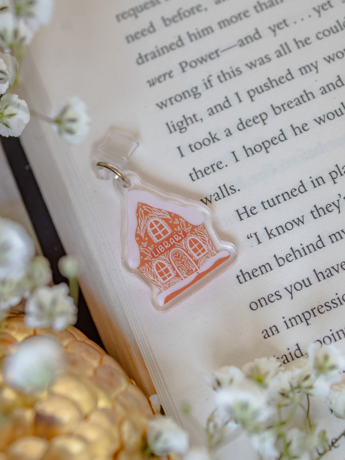 Gingerbread Library USB-C Dust Plug Kindle / Phone Charm
