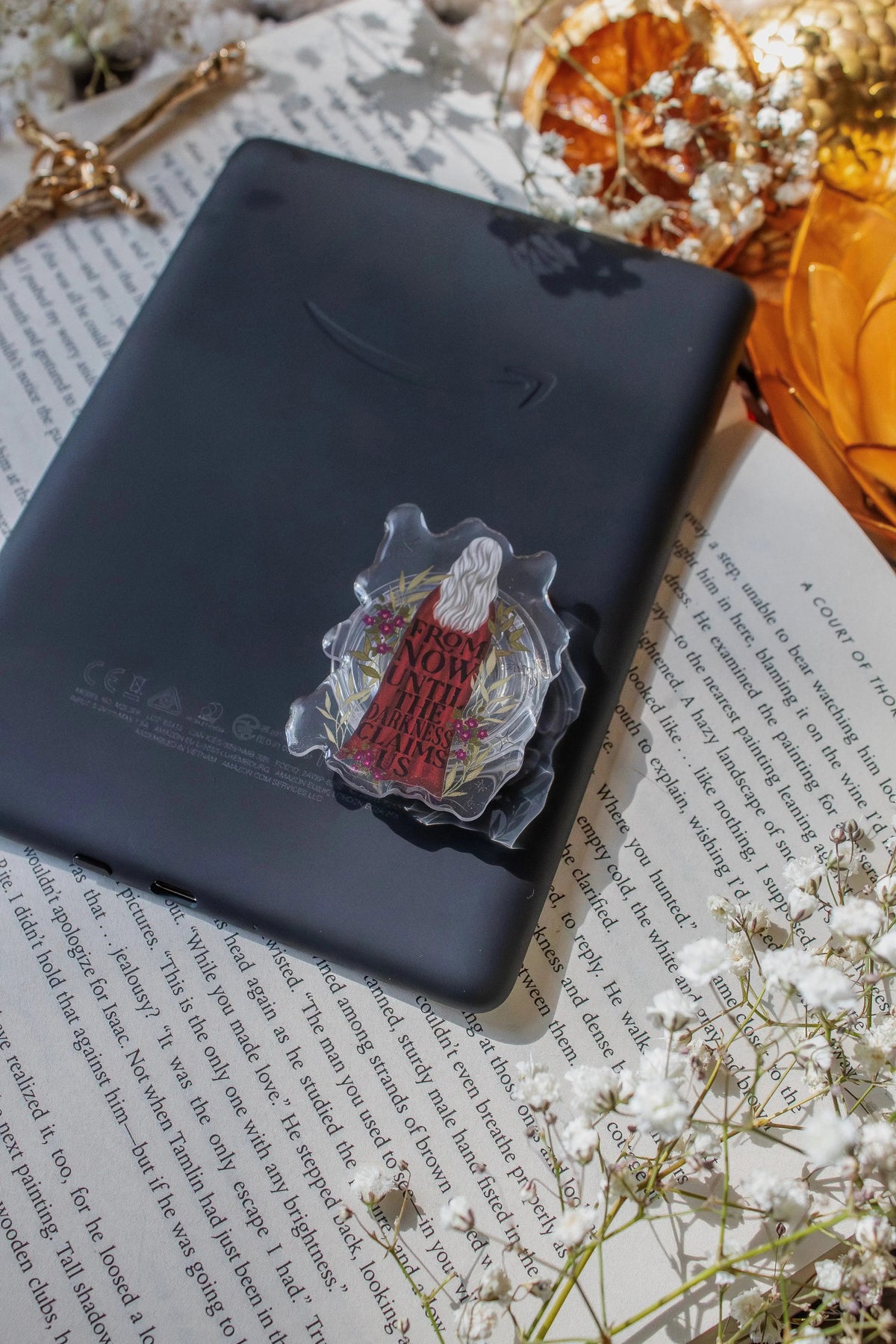 Throne of Glass Manon Kindle / Phone Grip