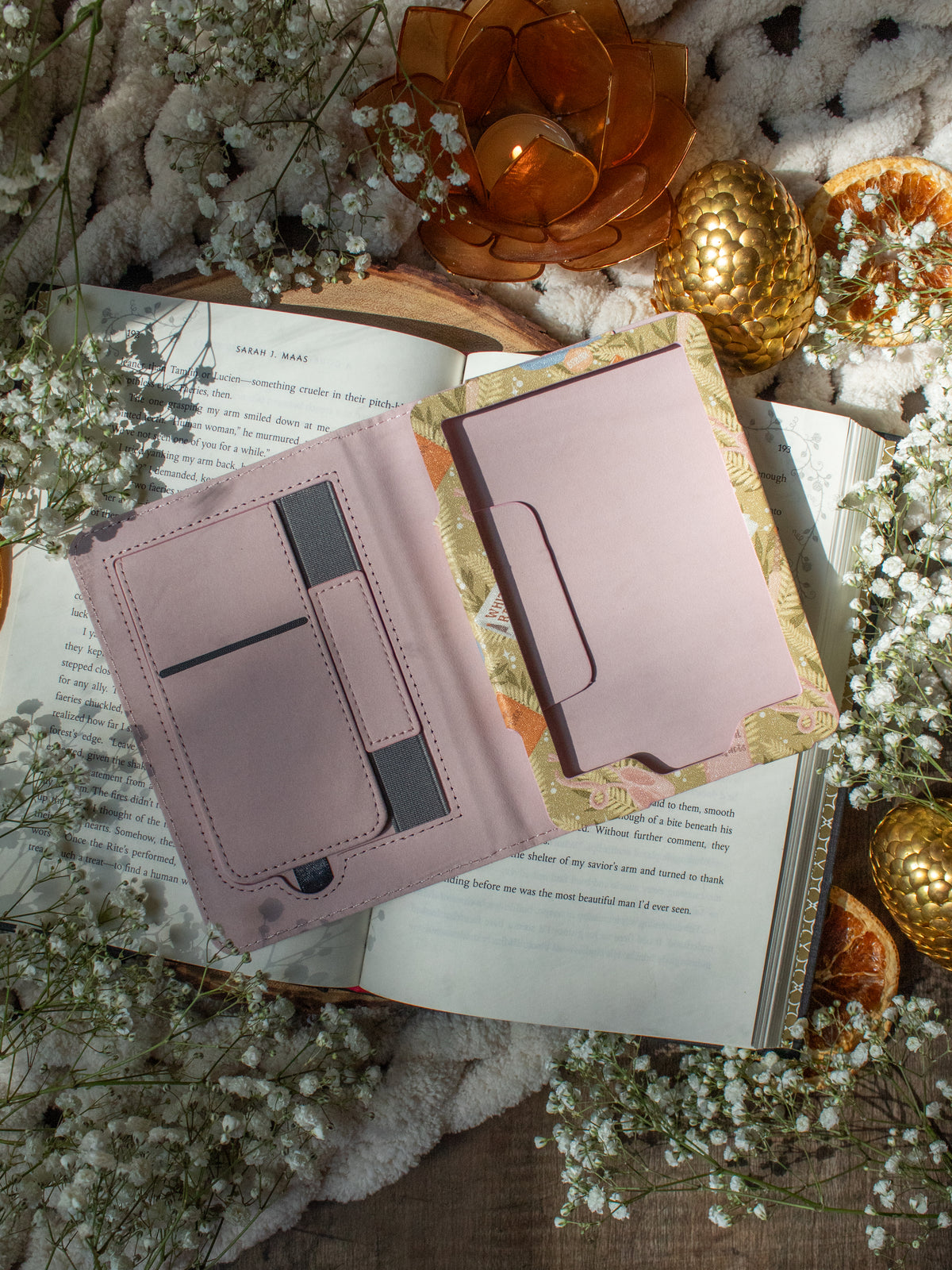 Crescent City | Kindle / Kobo Case