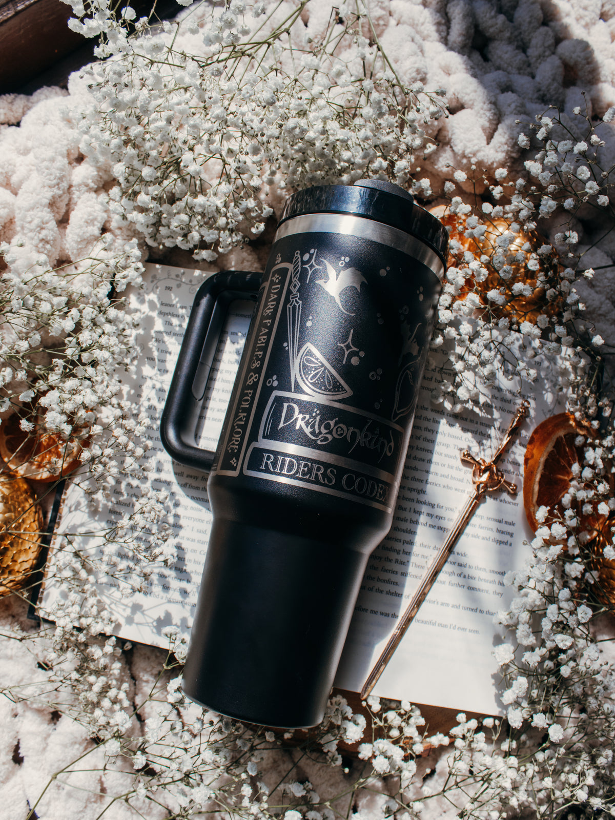 Fourth Wing | Violet's Bookshelf 40oz Engraved Tumbler