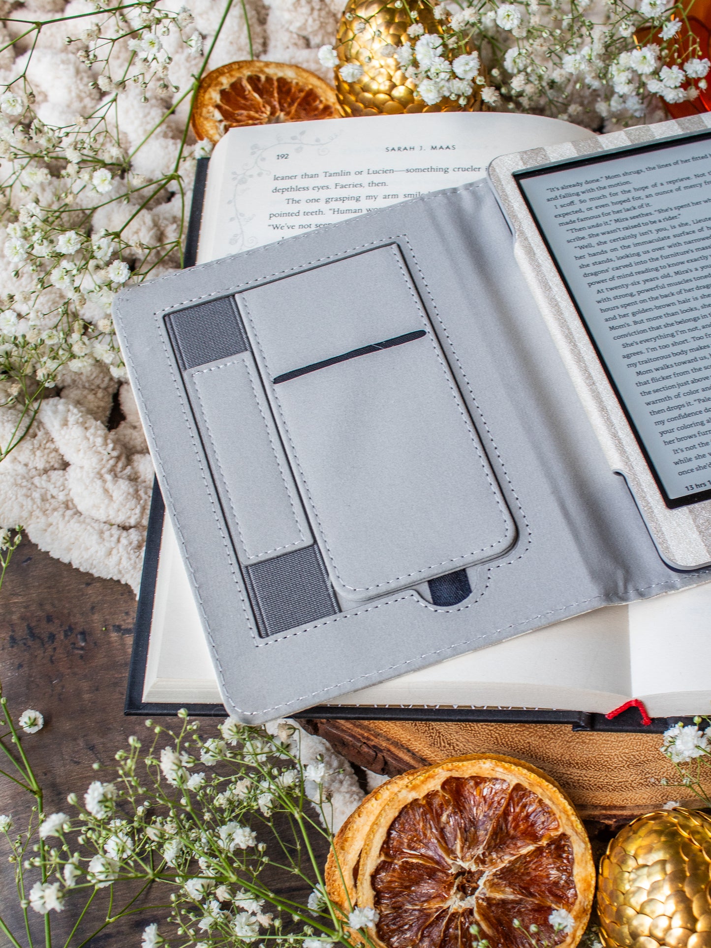 Tan Cabana Stripes | Kindle Case
