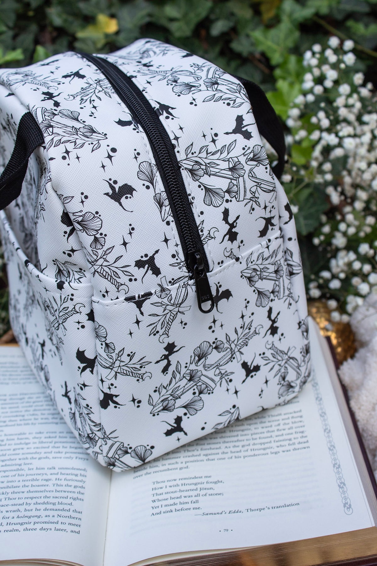 Bookish Lunch Tote Bag | Ivory Swords