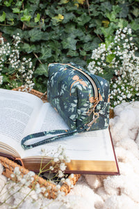 Bookish Cosmetic / Pencil Pouch Zip Bag | Fourth Wing Tairn & Andarna