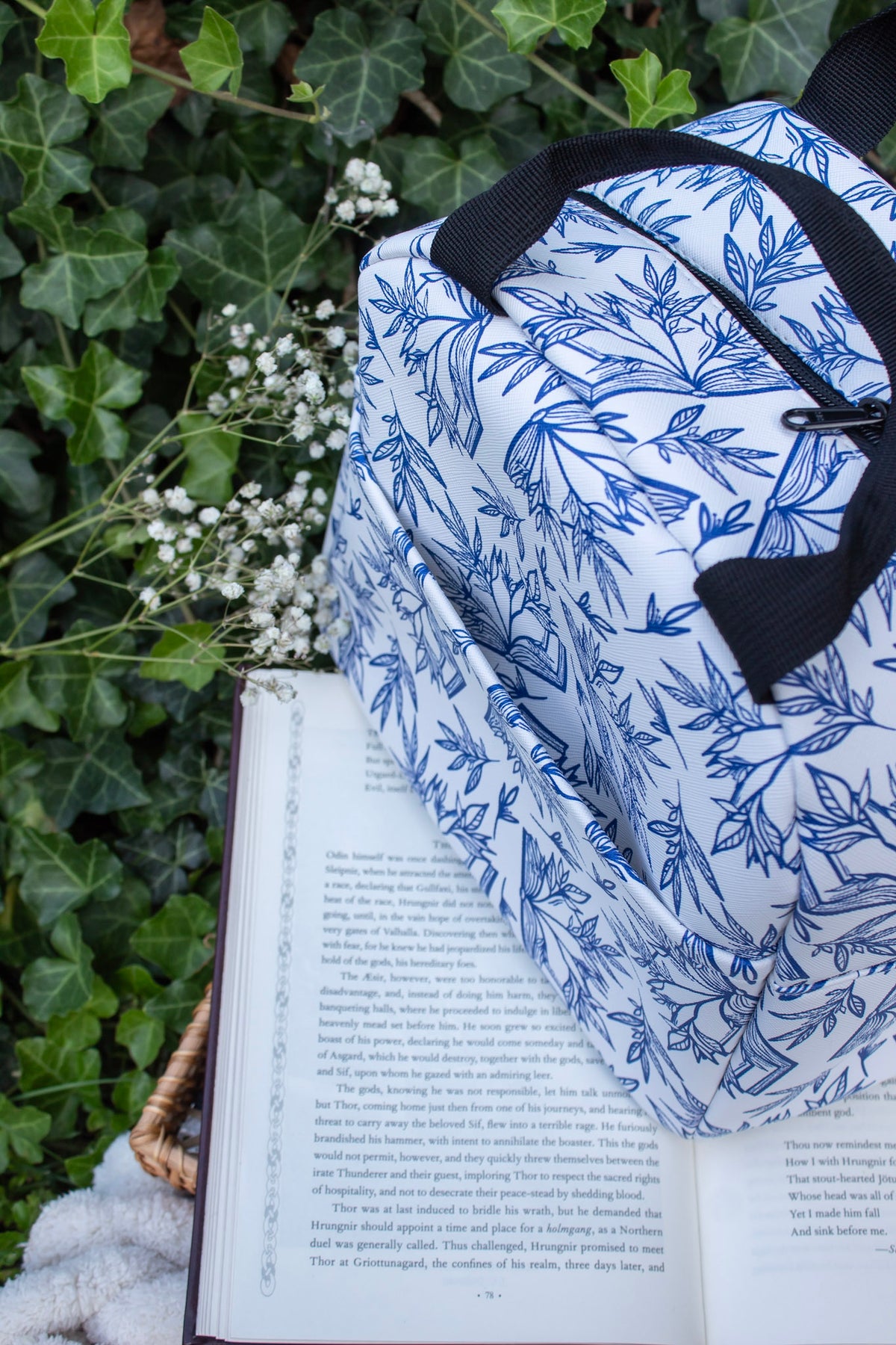 Bookish Lunch Tote Bag | Porcelain Books