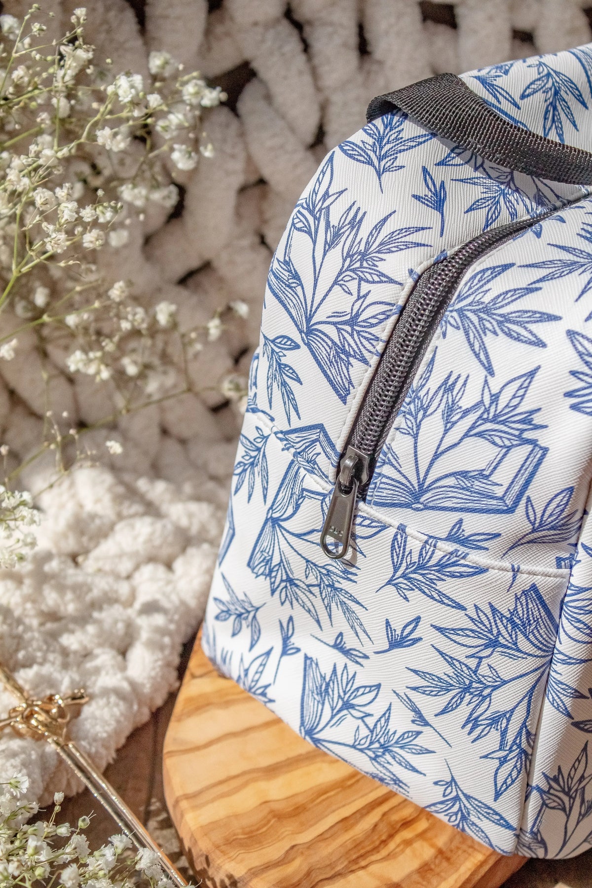 Bookish Lunch Tote Bag | Porcelain Books