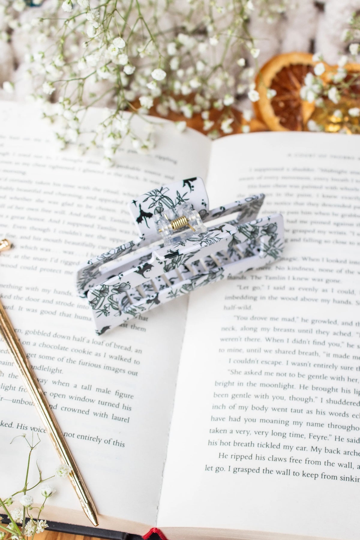 Bookish Hair Claw Clip | Ivory Swords