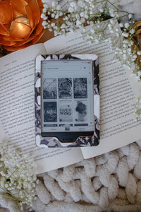 Midnight Magnolias | Floral Kindle / Kobo Case