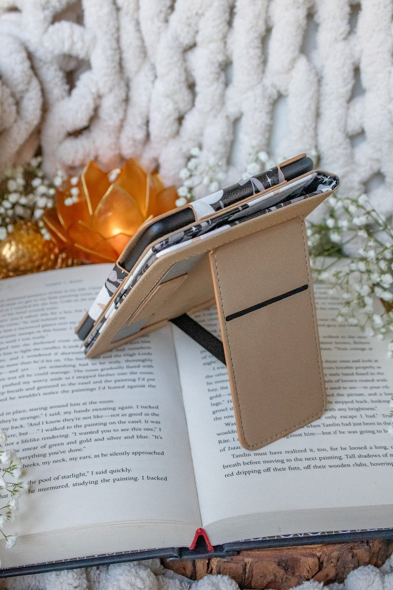 Midnight Magnolias | Floral Kindle / Kobo Case