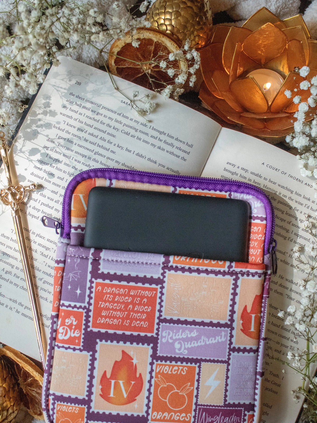 Neoprene E-Reader Sleeve | Fourth Wing Stamps