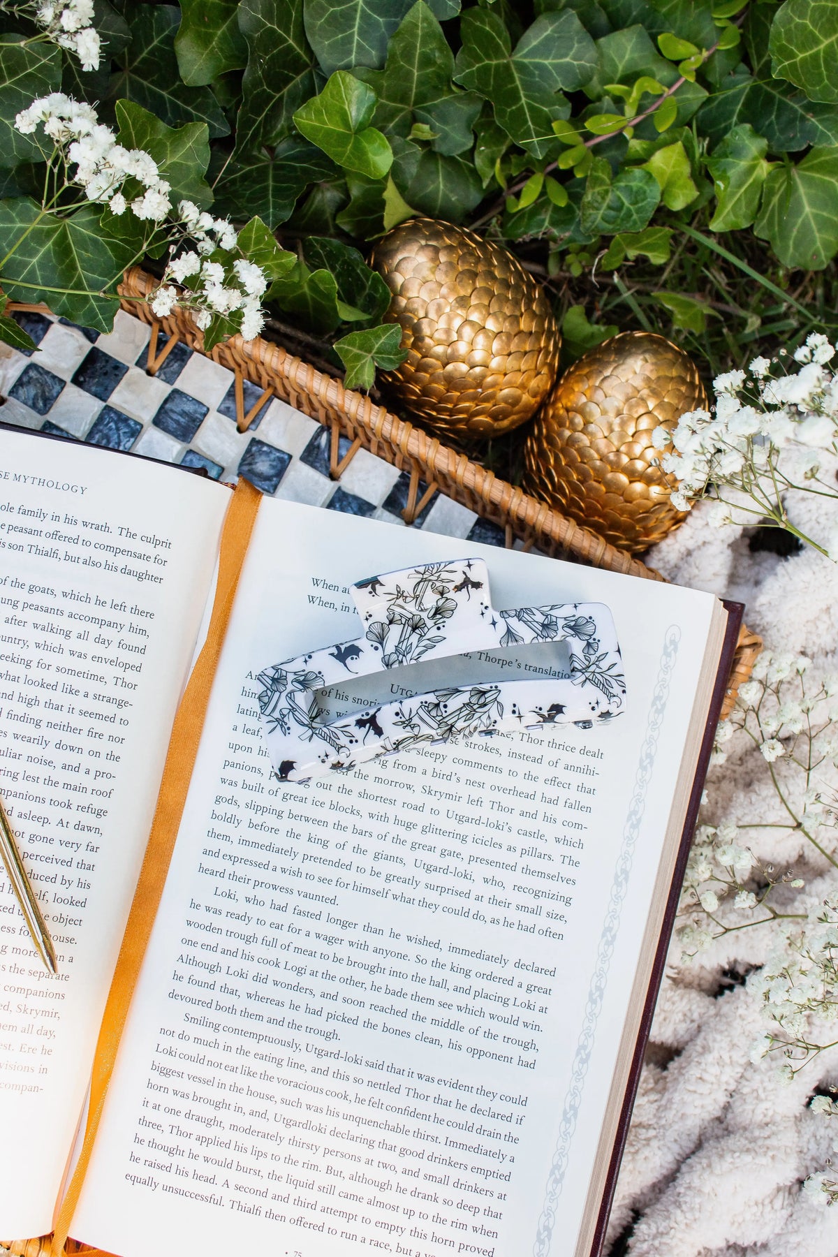 Bookish Hair Claw Clip | Ivory Swords