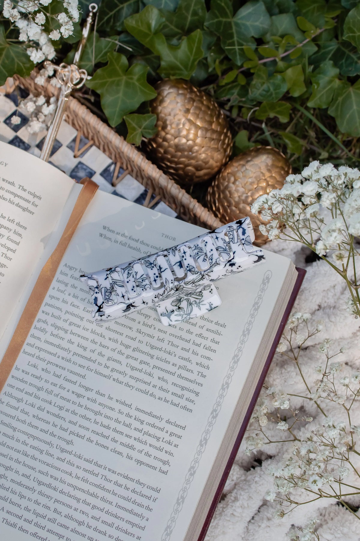 Bookish Hair Claw Clip | Ivory Swords
