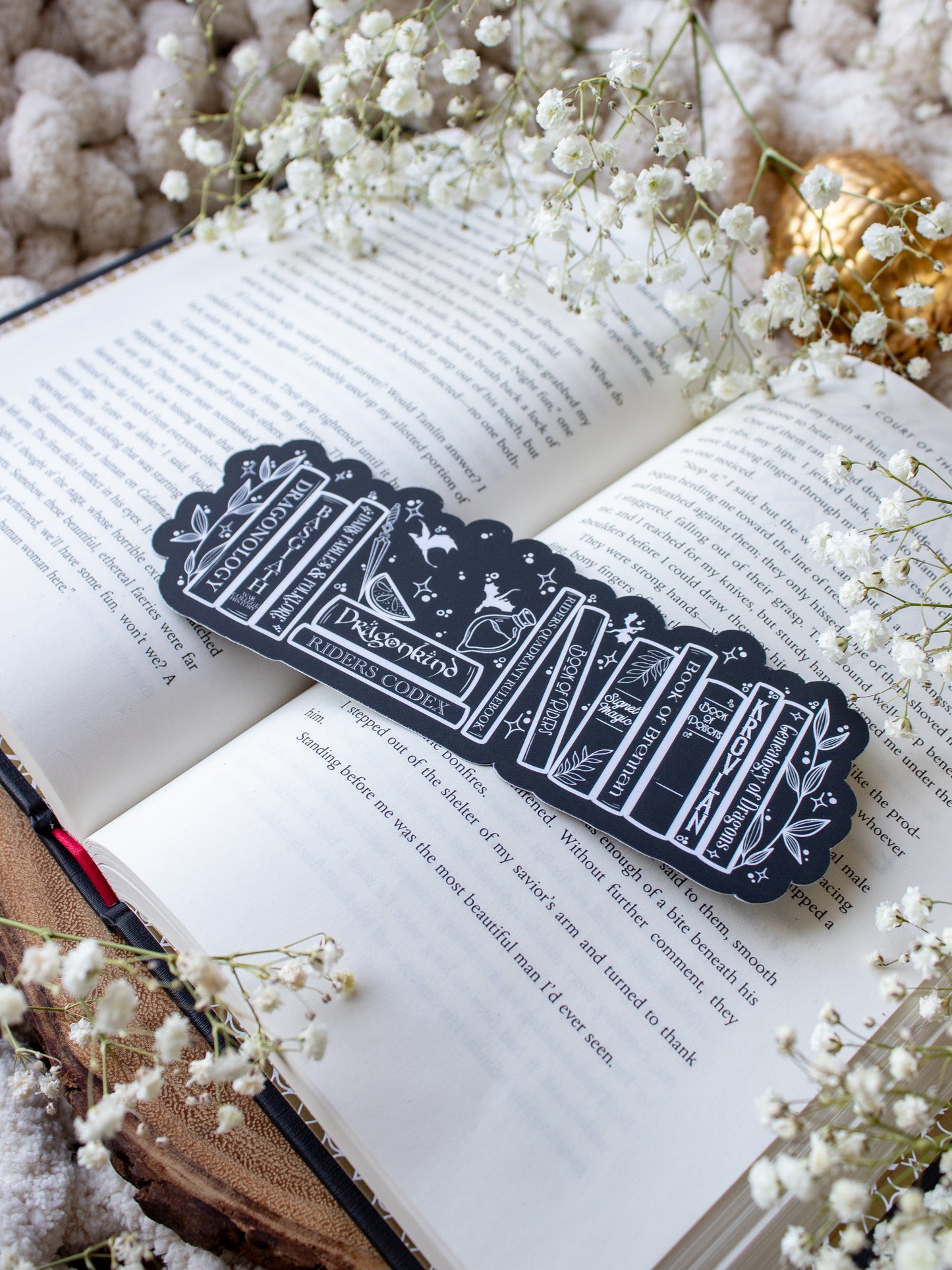 Violet's Bookshelf Bookmark | Fourth Wing