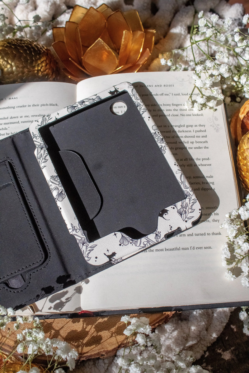 Ivory Swords | Fantasy Dragon Kindle / Kobo Case