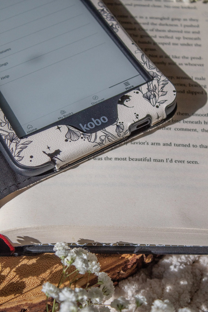 Ivory Swords | Fantasy Dragon Kindle / Kobo Case