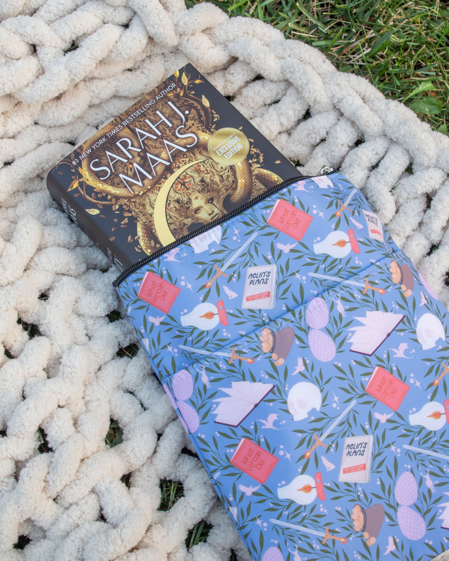 Water-Resistant Book / Tablet Sleeve | Throne of Glass