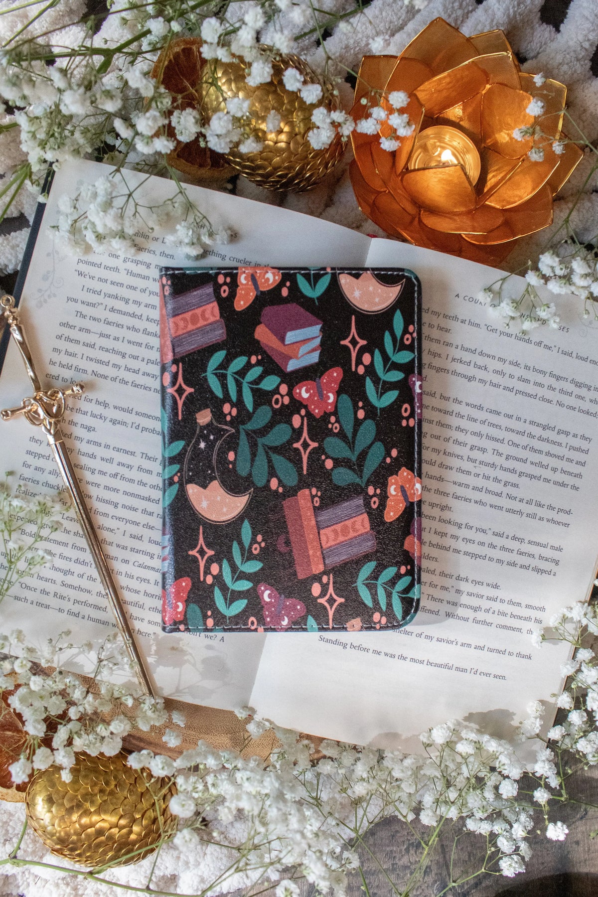 Burgundy Books | Kindle / Kobo Case