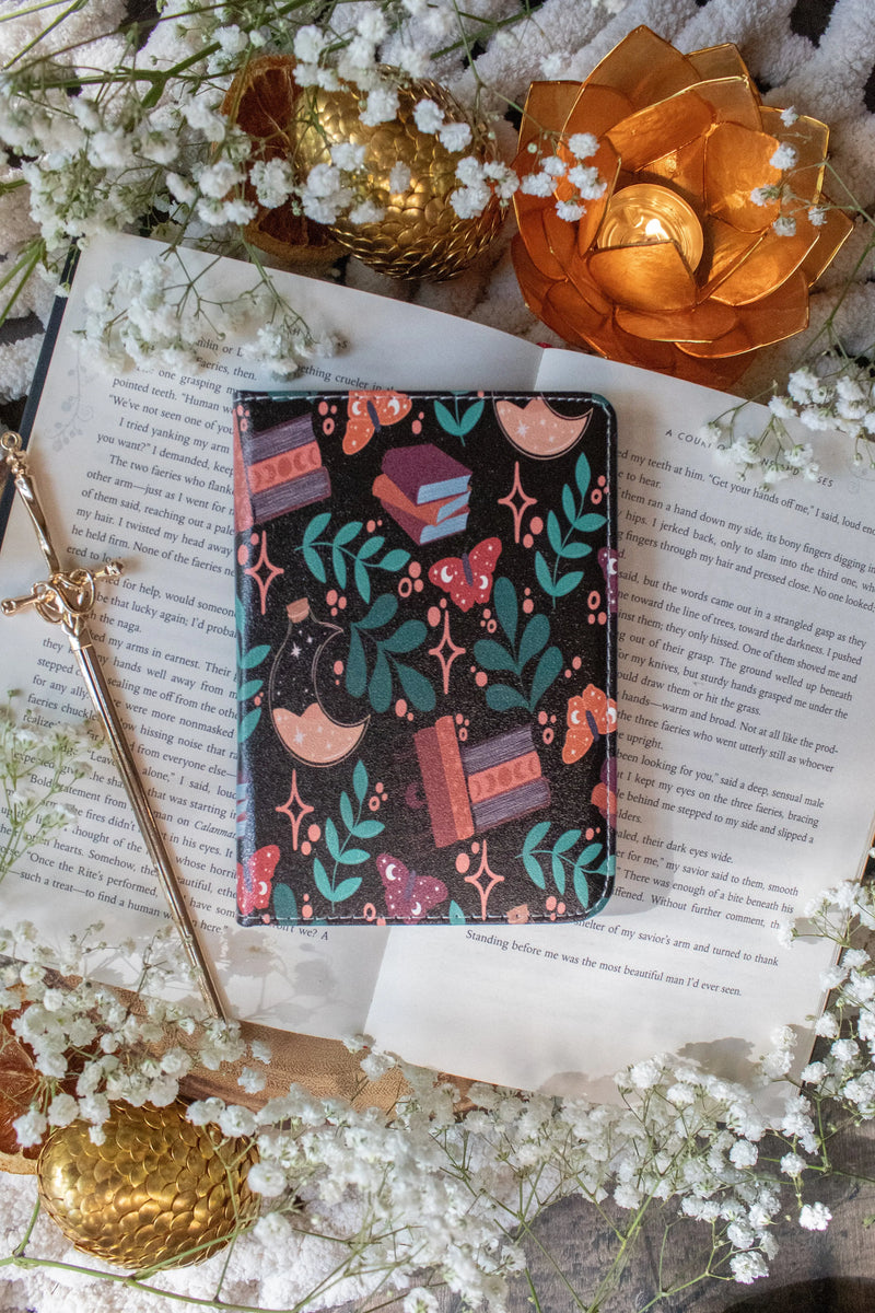 Burgundy Books | Kindle / Kobo Case