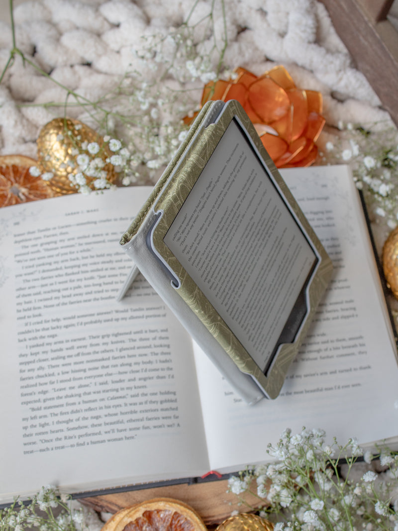 Green Books | Kindle Case