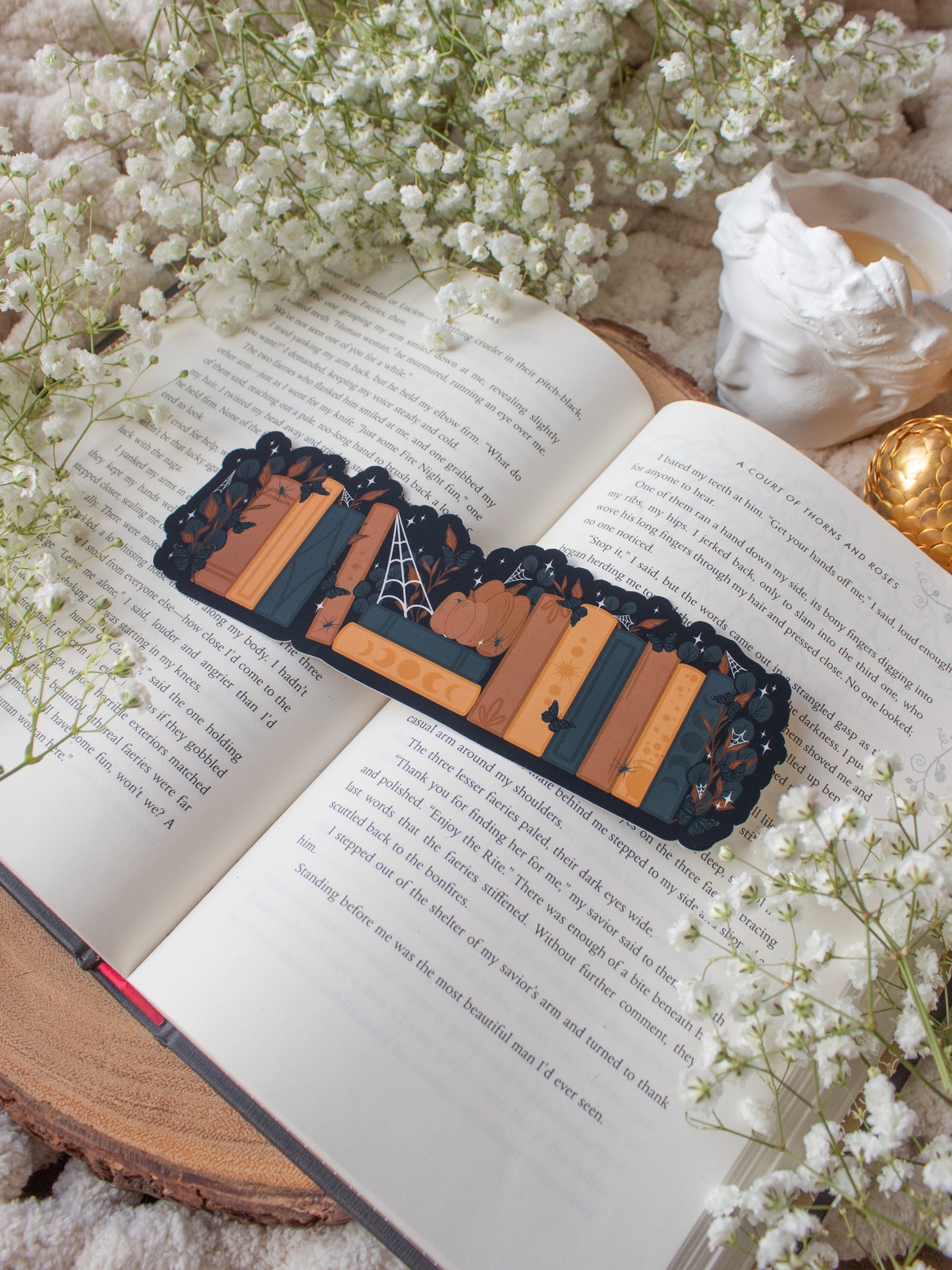 Spooky Bookshelf Bookmark