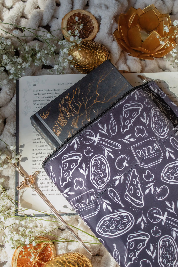 Water-Resistant Extra Large Book Sleeve | Pizza Party