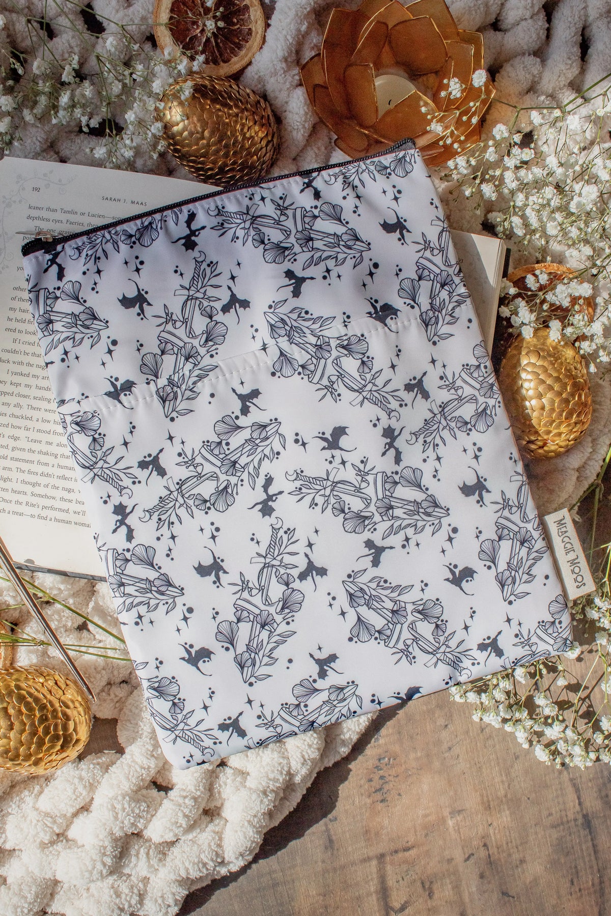 Water-Resistant Extra Large Book Sleeve | Ivory Swords