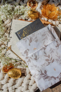 Water-Resistant Extra Large Book Sleeve | Magnolias