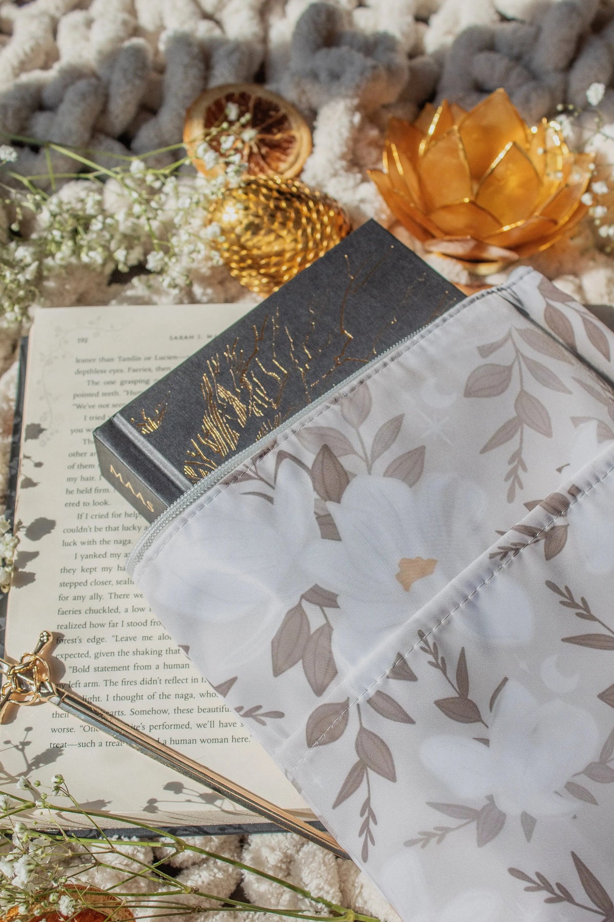 Water-Resistant Extra Large Book Sleeve | Magnolias Magnolias