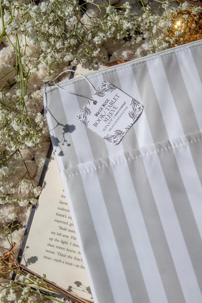 Water-Resistant Extra Large Book Sleeve | Tan Stripes