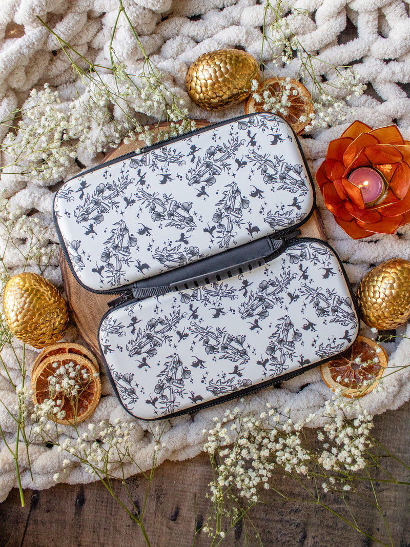 Ivory Swords | Switch / Switch Lite / OLED Case