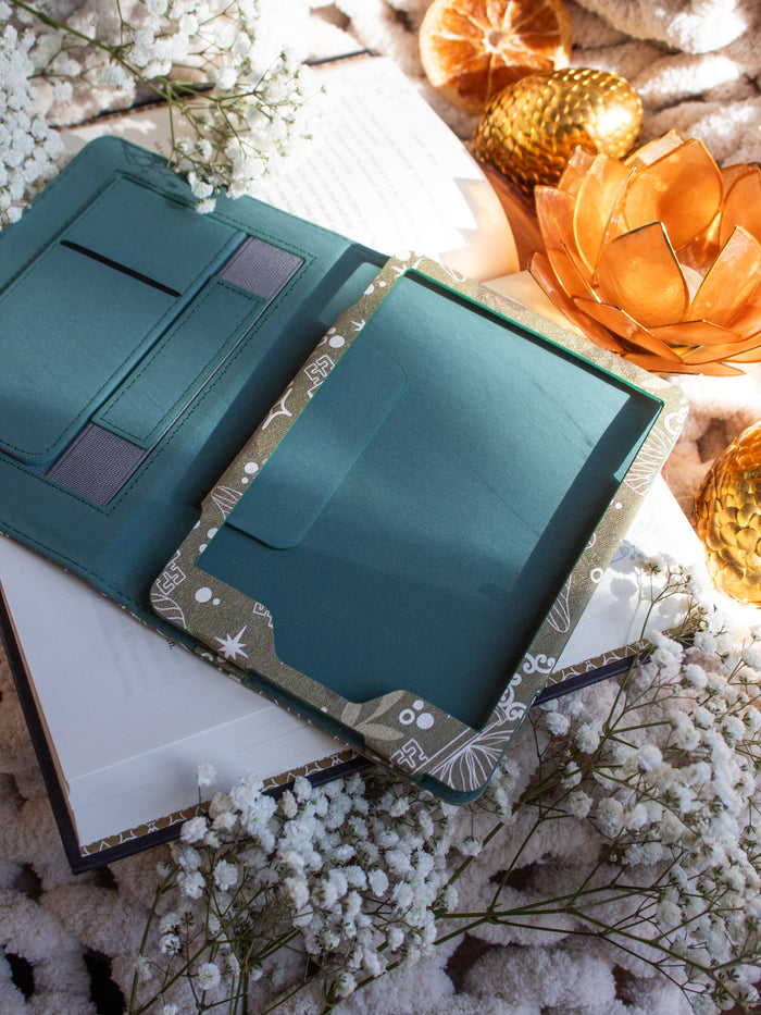 Magic Keys | Kindle Case