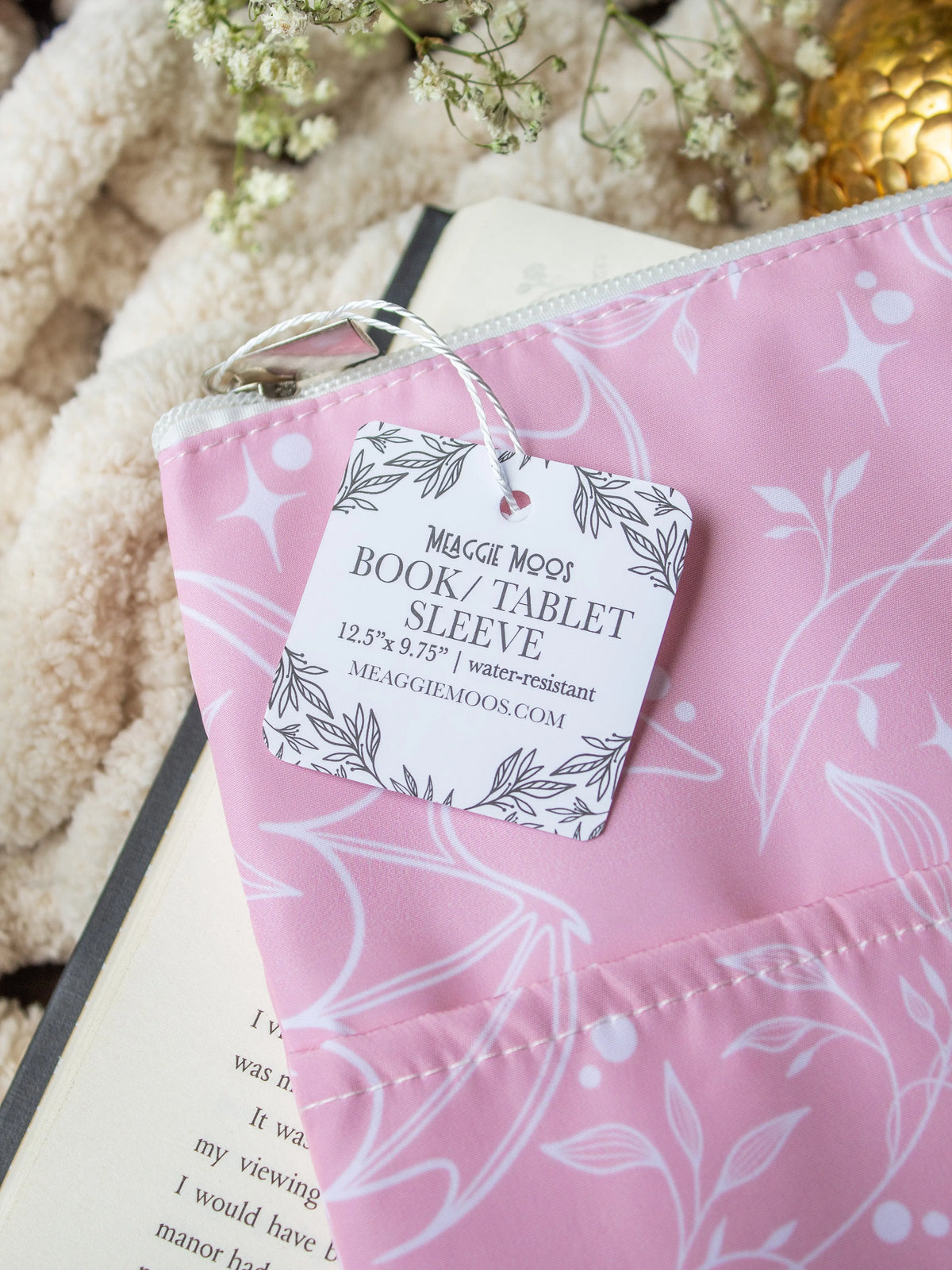 Water-Resistant Extra Large Book Sleeve | Pink Dragons