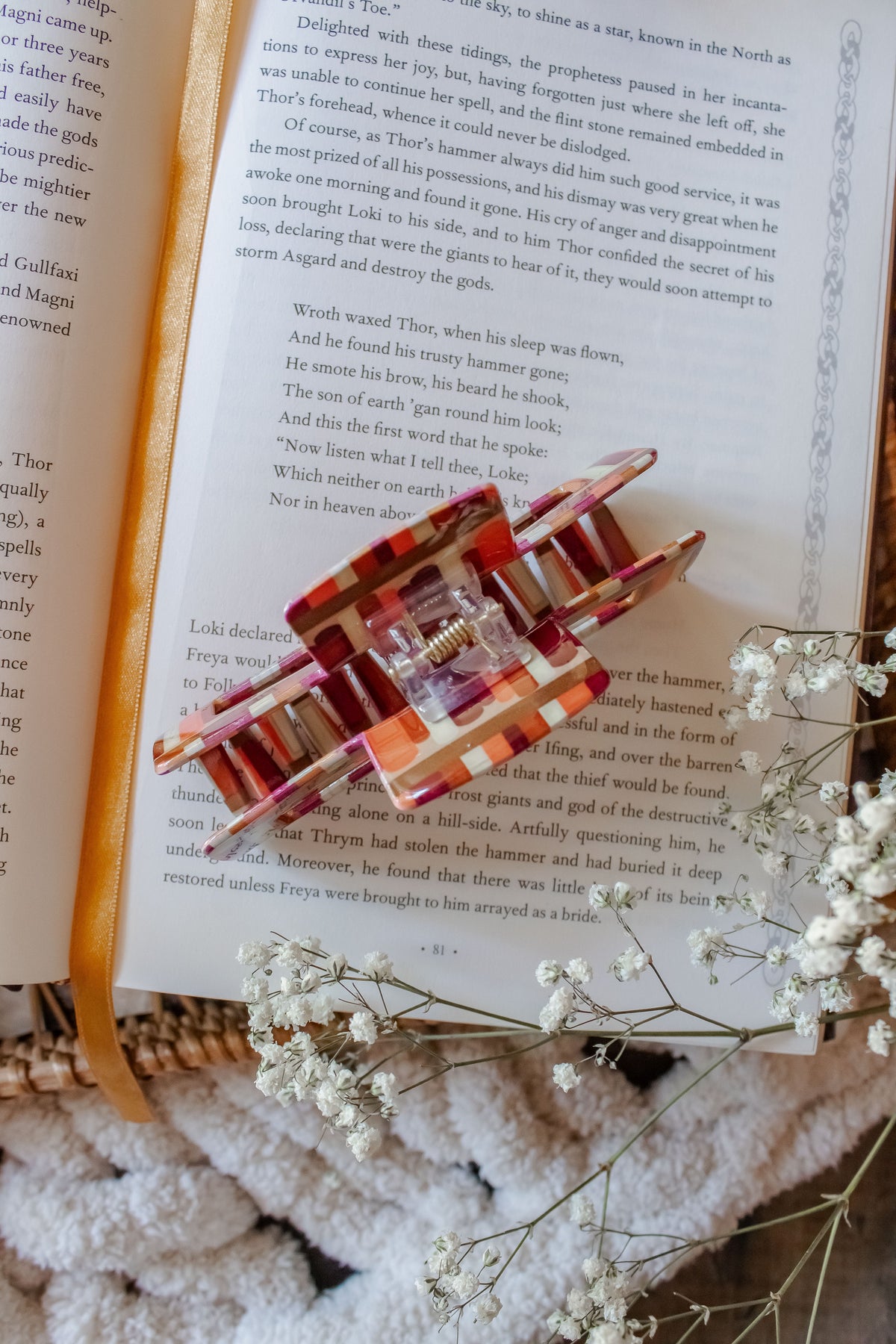 Bookish Hair Claw Clip | Maroon Bookshelf