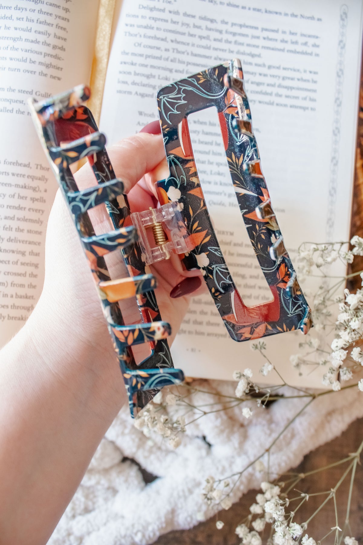 Bookish Hair Claw Clip | Dragons Grove