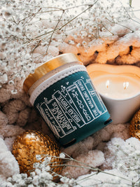 This ACOTAR / Throne of Glass / Crescent City ice cream pint sleeve is a dusty green with a white bookshelf design. Perfect for fans of Sarah J. Maas and a great gift for fantasy book lovers.